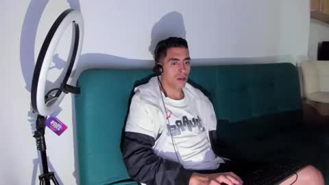 Juan Help us reach 100 likes online show from October 2025 03:02:02 AM