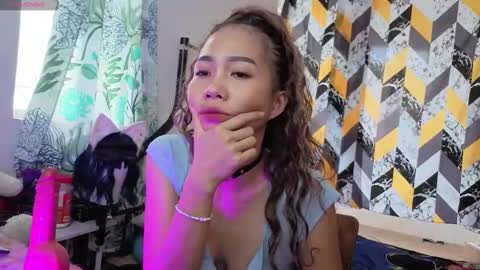 badlilbambi online show from September 2025 12:32:01 AM