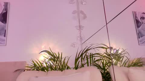 Snapshot of bahia_marquez1 chatting on May 2026 01:06:01 PM Bahia Marquez online show from May 2026 01:06:01 PM
