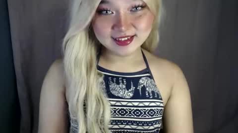 april online show from October 2025 10:32:02 PM