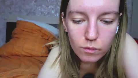 Snapshot of baiambel_mi chatting on December 2025 03:39:01 PM holly online show from December 2025 03:39:01 PM