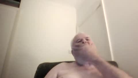 Snapshot of baker242 chatting on January 2025 09:57:01 PM Baker242 online show from January 2025 09:57:01 PM