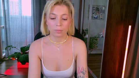 Elly online show from May 2026 03:34:01 AM