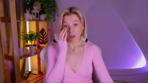 Elly online show from May 2026 03:47:01 AM