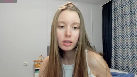 Kira online show from December 2024 06:02:02 AM