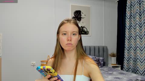 Kira online show from January 2025 09:45:01 PM