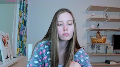 Kira online show from September 2025 03:50:02 PM