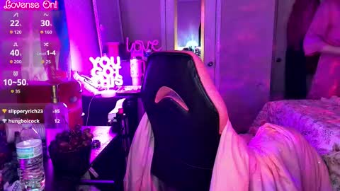 Snapshot of bambibimbosparkles chatting on February 2026 06:51:01 AM Bambi Sparkles TS online show from February 2026 06:51:01 AM