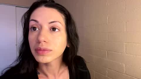 Snapshot of bambii_petite chatting on April 2026 06:35:01 PM bambii_petite online show from April 2026 06:35:01 PM