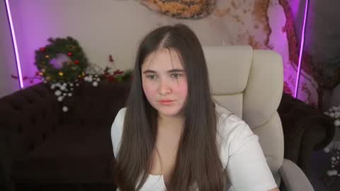 Snapshot of bambiliii chatting on December 2024 07:45:02 AM Bambi online show from December 2024 07:45:02 AM