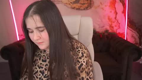 Snapshot of bambiliii chatting on December 2024 06:45:02 AM Bambi online show from December 2024 06:45:02 AM