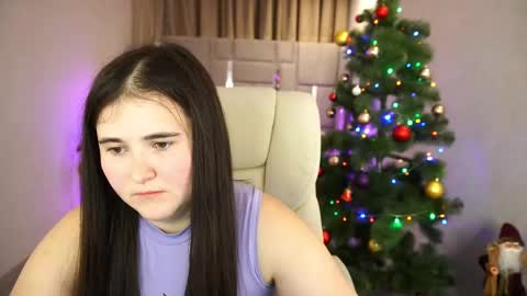 Snapshot of bambiliii chatting on December 2024 01:19:02 PM Bambi online show from December 2024 01:19:02 PM