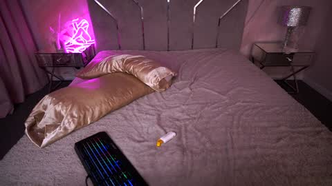 Snapshot of bambiliii chatting on January 2025 05:31:02 AM Bambi online show from January 2025 05:31:02 AM