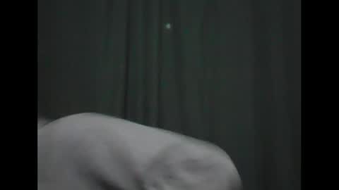 Ezequiel online show from November 2025 01:22:01 AM