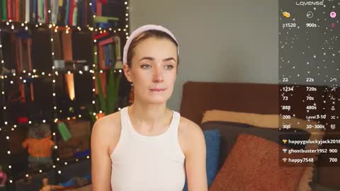 Snapshot of bananya_kitty chatting on December 2025 09:14:02 AM Ellen and online show from December 2025 09:14:02 AM