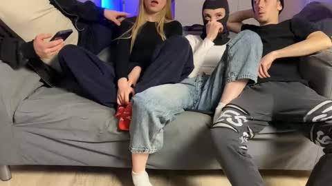 Snapshot of bannyfo chatting on January 2026 09:28:01 PM Kira and Egor online show from January 2026 09:28:01 PM