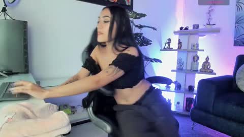 Gabi  online show from February 2025 01:21:02 AM