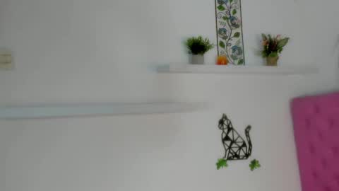 Snapshot of barbarahills_21 chatting on November 2025 07:24:01 PM Barbie Hills online show from November 2025 07:24:01 PM