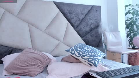 Barbara  online show from January 2025 03:04:02 PM