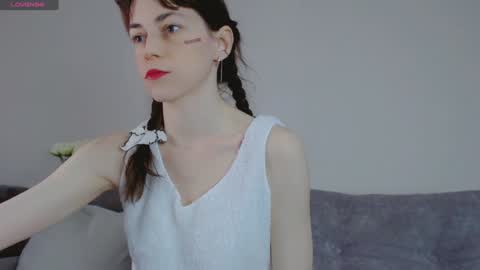 Amina online show from January 2025 12:37:01 PM