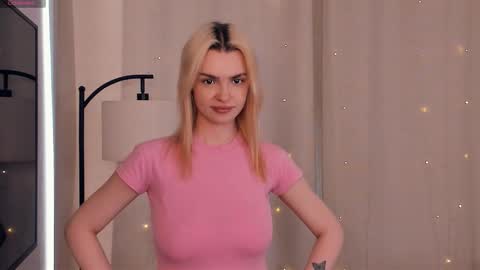 Snapshot of barberahuelsman chatting on February 2026 07:53:01 AM Mikki online show from February 2026 07:53:01 AM