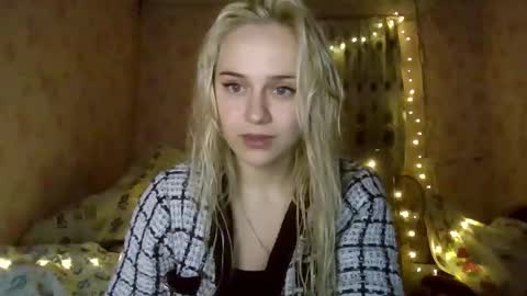 Snapshot of barbie___girl chatting on December 2025 07:53:02 PM barbie___girl online show from December 2025 07:53:02 PM