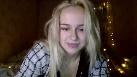 Snapshot of barbie___girl chatting on December 2025 07:07:02 PM barbie___girl online show from December 2025 07:07:02 PM