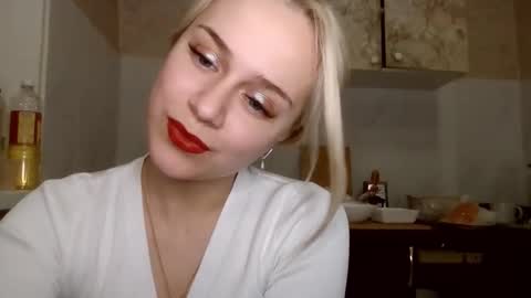 Snapshot of barbie___girl chatting on February 2026 07:29:01 PM barbie___girl online show from February 2026 07:29:01 PM