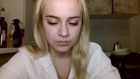 Snapshot of barbie___girl chatting on February 2026 07:21:01 PM barbie___girl online show from February 2026 07:21:01 PM