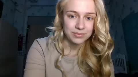 barbie___girl online show from April 2026 04:01:01 PM