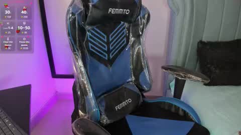 Snapshot of barbie_boy_ chatting on March 2026 08:16:01 AM I work from home this is my room 3 online show from March 2026 08:16:01 AM