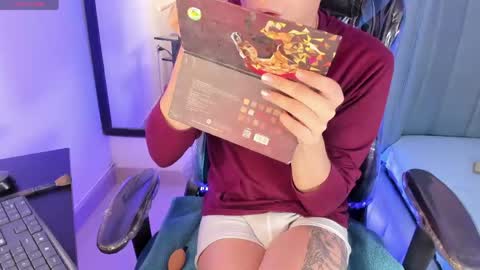 Snapshot of barbie_boy_ chatting on March 2026 07:14:02 AM I work from home this is my room 3 online show from March 2026 07:14:02 AM