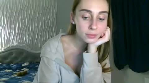 Kate online show from February 2026 08:15:01 PM