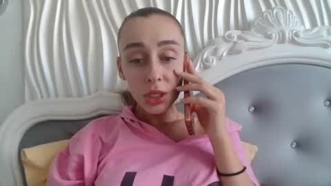 Kate online show from May 2026 11:04:02 AM