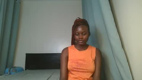 queen online show from December 2025 10:28:02 PM