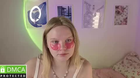 Snapshot of barbie_staze chatting on February 2026 04:29:02 AM Barbie Staze online show from February 2026 04:29:02 AM