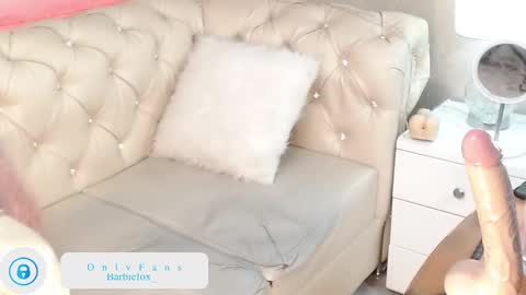 barbiefox_ online show from January 2025 09:53:01 PM