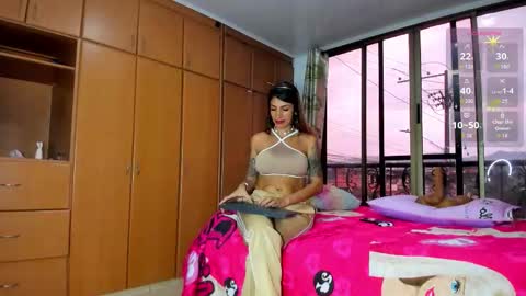 Snapshot of barbiefoxx chatting on September 2025 08:20:02 PM Barbiefoxx online show from September 2025 08:20:02 PM