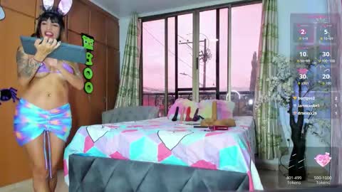 Snapshot of barbiefoxx chatting on October 2025 08:20:01 PM Barbiefoxx online show from October 2025 08:20:01 PM