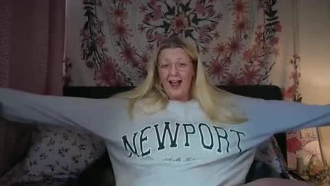 barbiegirl966 online show from May 2026 08:42:02 AM