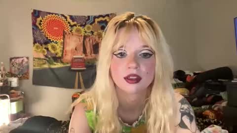 Snapshot of bardoteyed chatting on November 2025 07:13:02 PM Bardot Eyed online show from November 2025 07:13:02 PM