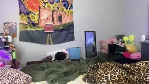 Snapshot of bardoteyed chatting on December 2025 08:47:02 PM Bardot Eyed online show from December 2025 08:47:02 PM