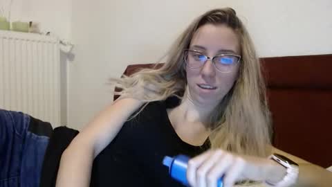 Lena online show from February 2026 05:29:01 PM