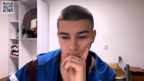 Snapshot of barepulse chatting on December 2025 07:42:02 PM Eric online show from December 2025 07:42:02 PM