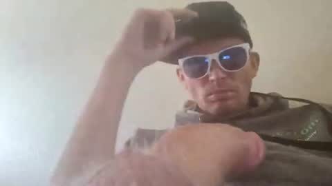 Snapshot of barniemay1 chatting on March 2025 12:33:02 AM barniemay1 online show from March 2025 12:33:02 AM