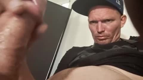 Snapshot of barniemay1 chatting on March 2025 03:02:02 PM barniemay1 online show from March 2025 03:02:02 PM