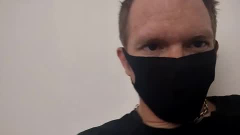 Snapshot of barniemay1 chatting on October 2025 09:01:01 PM barniemay1 online show from October 2025 09:01:01 PM