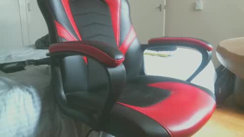 Snapshot of baronminuit69 chatting on December 2024 07:50:01 AM baronminuit69 online show from December 2024 07:50:01 AM