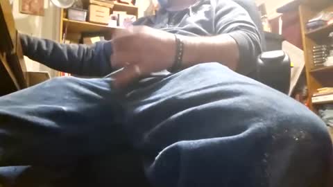 bartender3127 online show from December 2024 09:58:02 PM