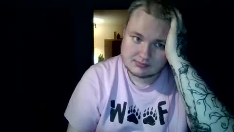 Snapshot of bartthebear69 chatting on April 2026 07:55:01 PM BartTheBear online show from April 2026 07:55:01 PM